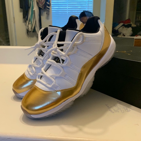 Jordan Retro 11 Low Closing Ceremony, Men’s 11 - Picture 4 of 8